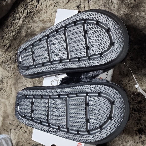 Plush cushion slides - Picture 3 of 5